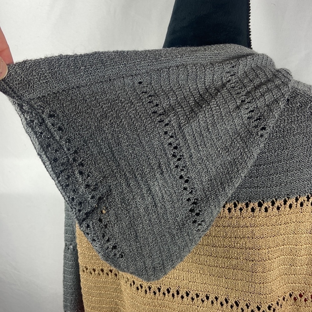 Women’s Long Sleeve Color Block Knit Zip Up Sweater with Hood - Picture 5 of 6